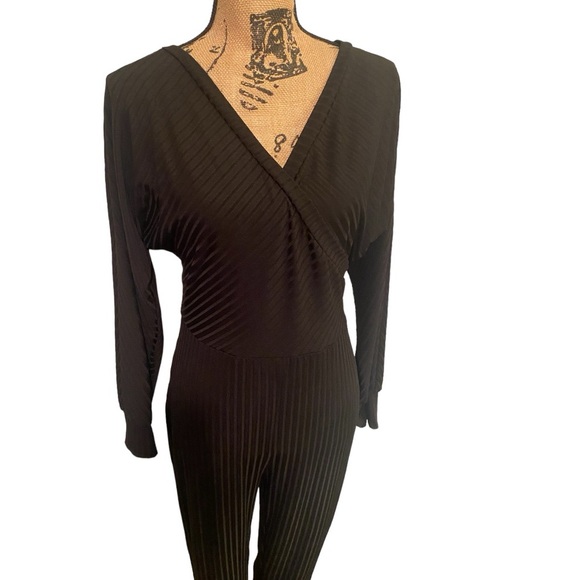 Ribbed Black Jumpsuit - Picture 7 of 8